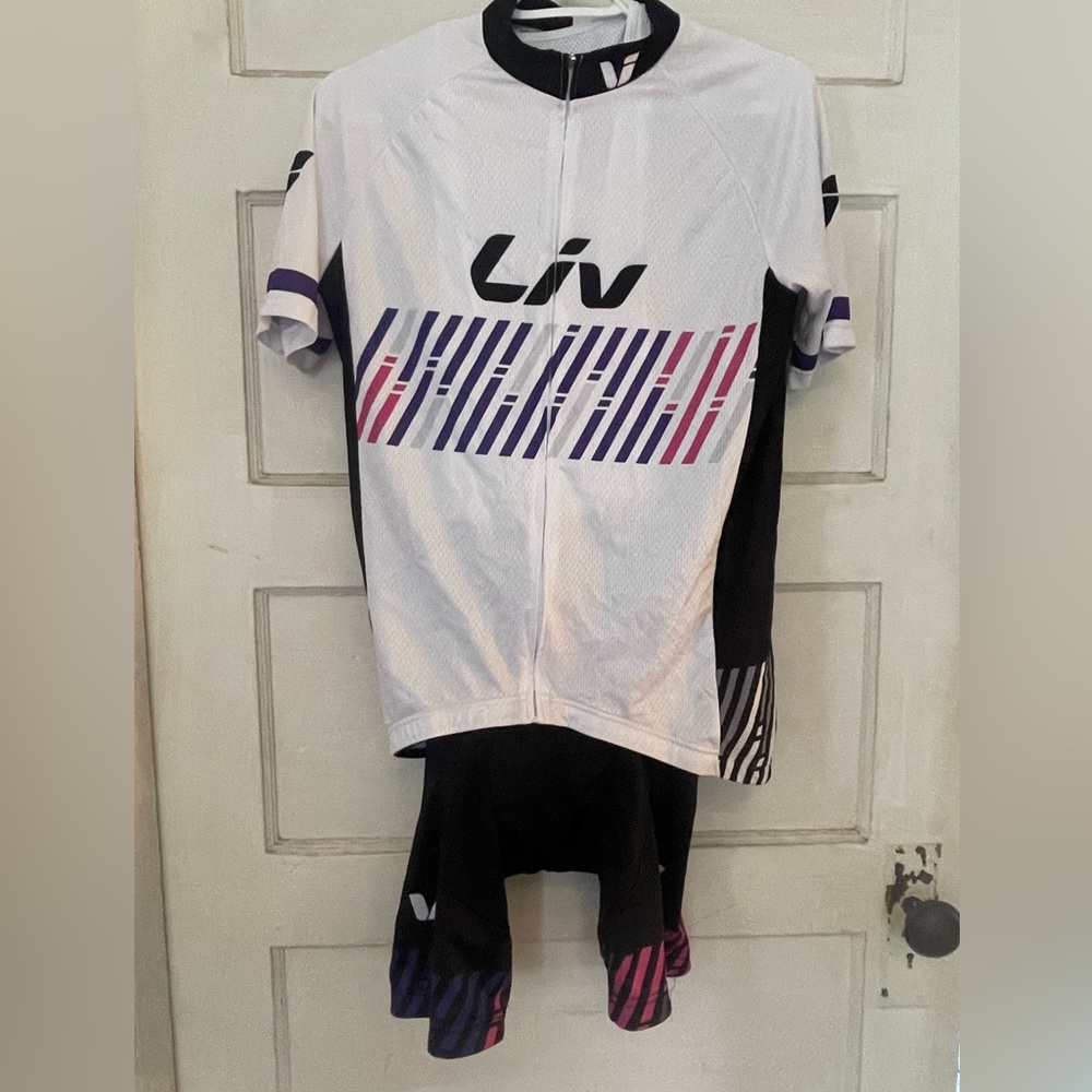 Liv cycling kit